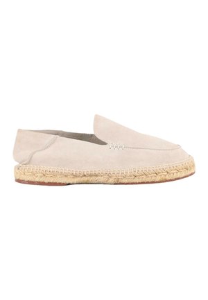 Chaussure espadrille en daim beige clair à enfiler avec semelle en jute tressée et semelle en caoutchouc plate, vue de côté.