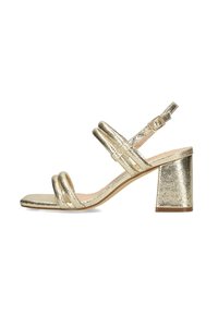 Gouden sandalen met een getextureerde metallic afwerking, met drie smalle banden over de voet en een vierkante neus.