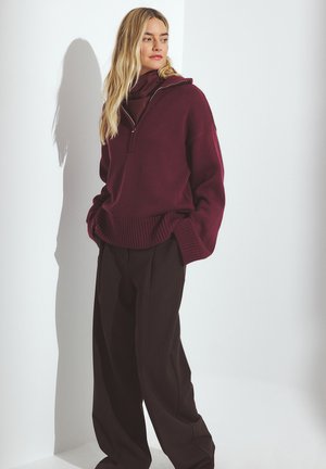 Svetrík - burgundy