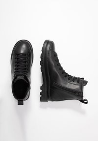 Thumbnail Image 5