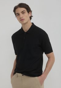 Calliope OPERATO  - Polo - nero