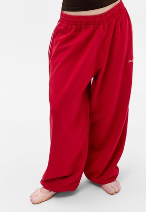 iets frans... IF HARRI WIDE LEG UNISEX - Παντελόνι φόρμας - savy red