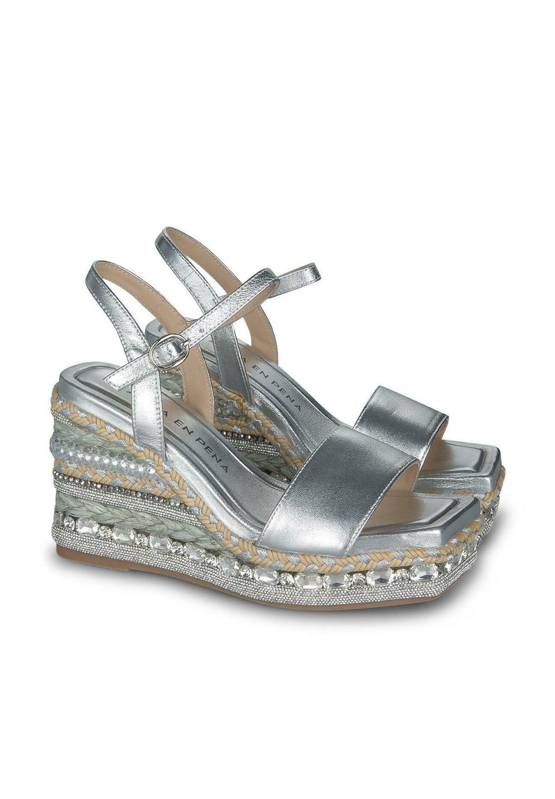 Alma en Pena Sandali con tacco plateado/argentato