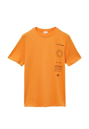 - T-shirt z nadrukiem