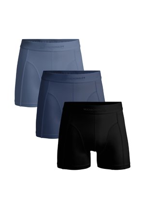 Trzy pary męskich bokserek w granatowym i czarnym kolorze. Wykonane z elastycznego materiału o gładkiej fakturze. Posiadają pas z logo.