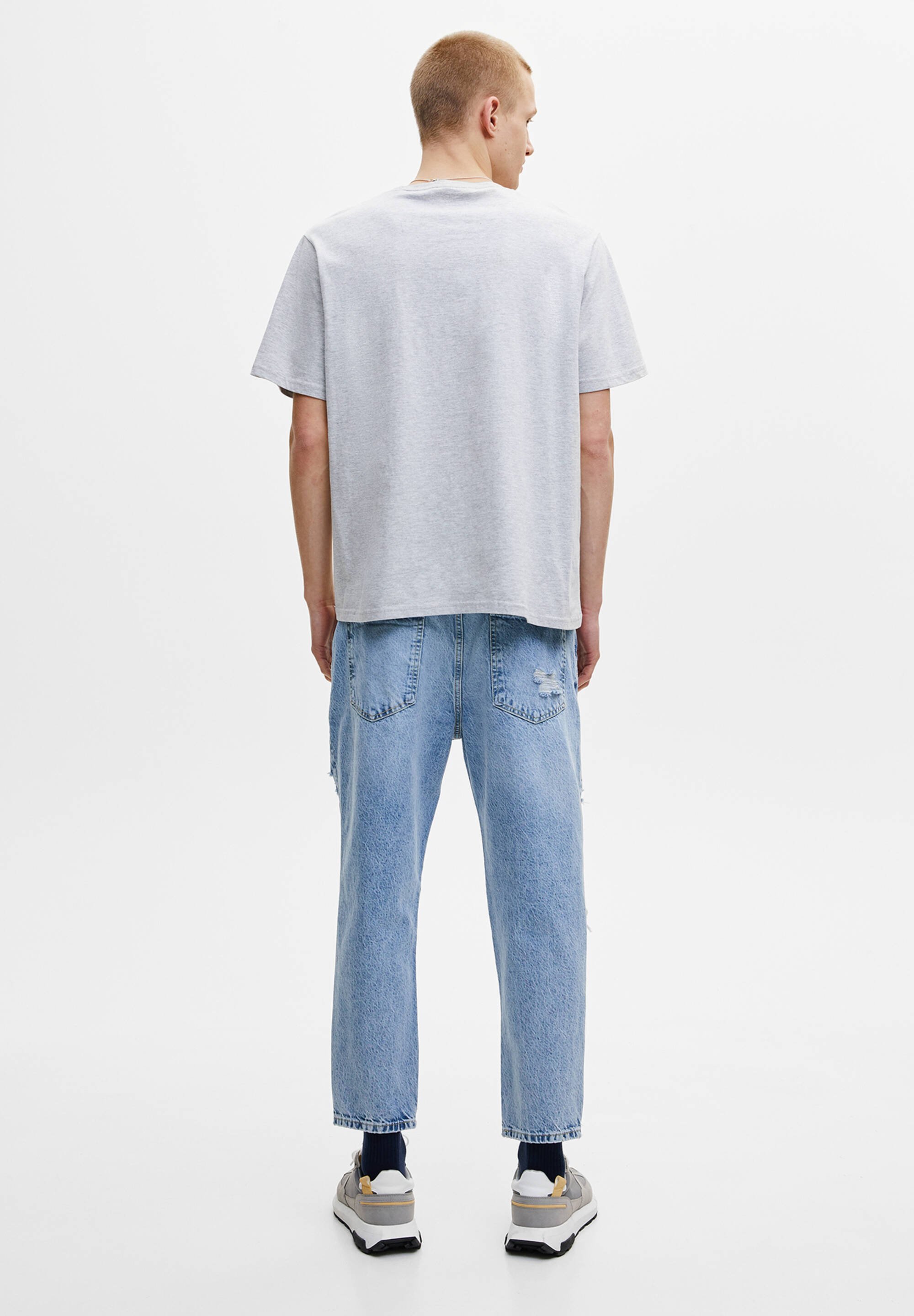 PULL\u0026BEAR WITH RIPPED DETAILING 