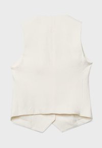 Valkoinen mittatilausliivi, jossa on V:n muotoinen takahalkio ja ei näkyviä nappeja, esitettynä takaa vaalealla taustalla.