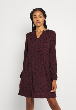 ONLPELLA DRESS - Robe en jersey - winetasting