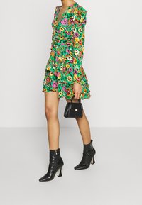 Who What Wear Robe de soirée - green