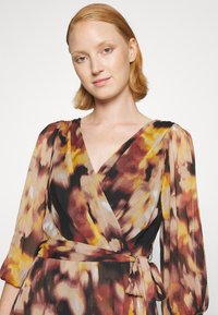 DKNY BALLOON SLEEVE FAUX WRAP GOWN - Kokteilikleit/peokleit - bricklane