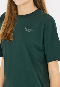 Les'Arcs KACHEDA - T-Shirt print - 3200 sea moss