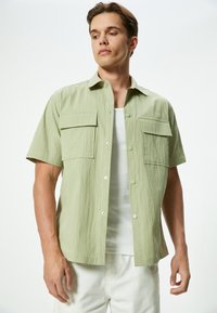 Koton SHORT SLEEVE - Skjorter - khaki