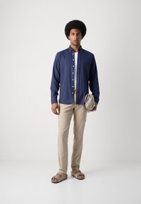 Lindbergh MELANGE BRUSHED SHIRT - Srajca - navy