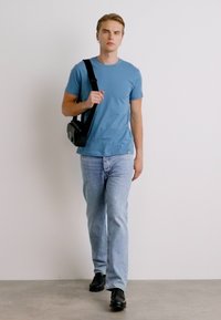 Mads Nørgaard THOR TEE - Tricou basic - captain`s blue