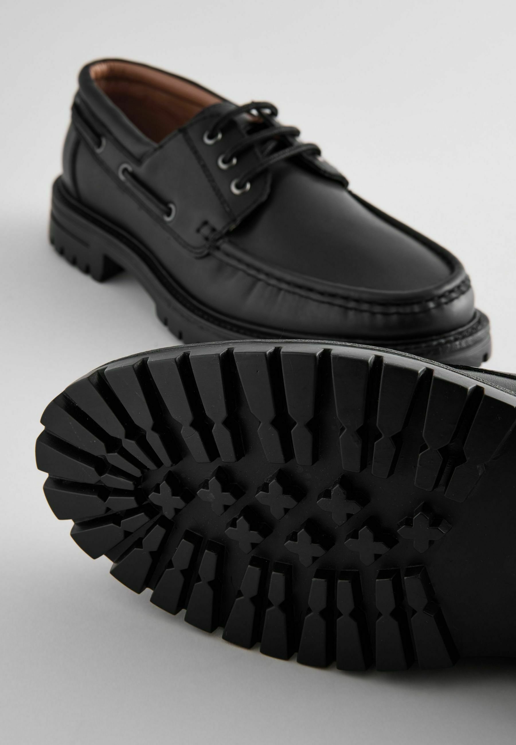 Next REGULAR FIT CHUNKY - Boat shoes - black - Zalando