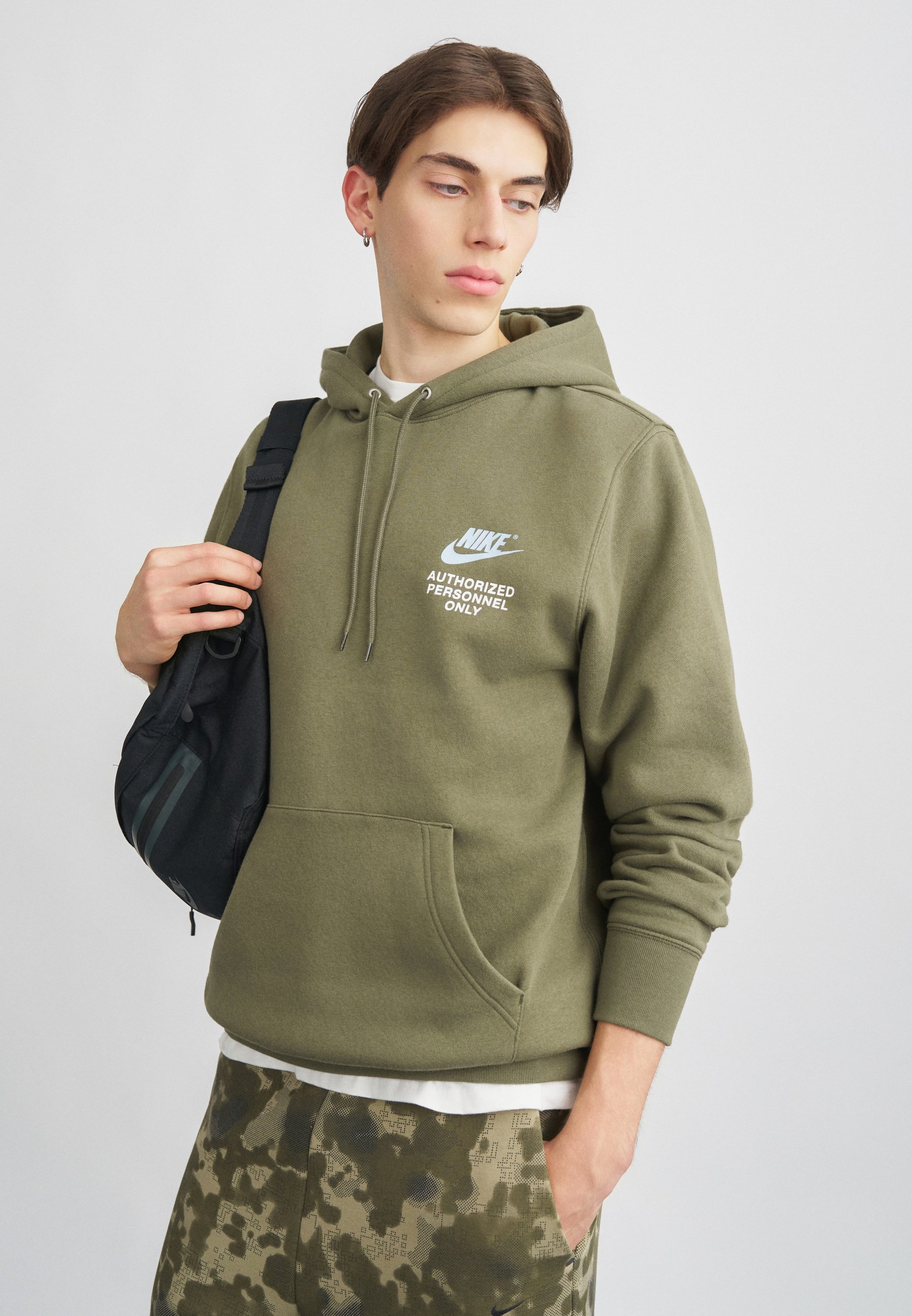 nike sportswear club fleece olive grey