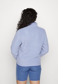 Patagonia RETRO MARSUPIAL - Camisola de lã polar - light current blue