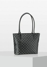 Schwarze Tragetasche aus strukturiertem synthetischem Material, mit langen Trägern, einem Reißverschluss oben und einem kleinen angehängten Etikett.