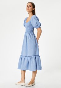 Koton PUFF SLEEVE MIDI - Freizeitkleid - blue