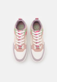 Buffalo RSE V2 - Sapatilhas - green/pink