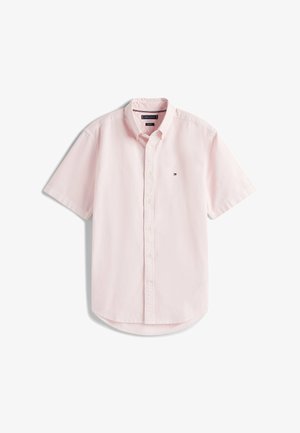 Lichtroze overhemd met korte mouwen en knoopsluiting, voorzien van een klassieke kraag, met een klein logo op de borst en een ronde zoom. Gladde stoftextuur.