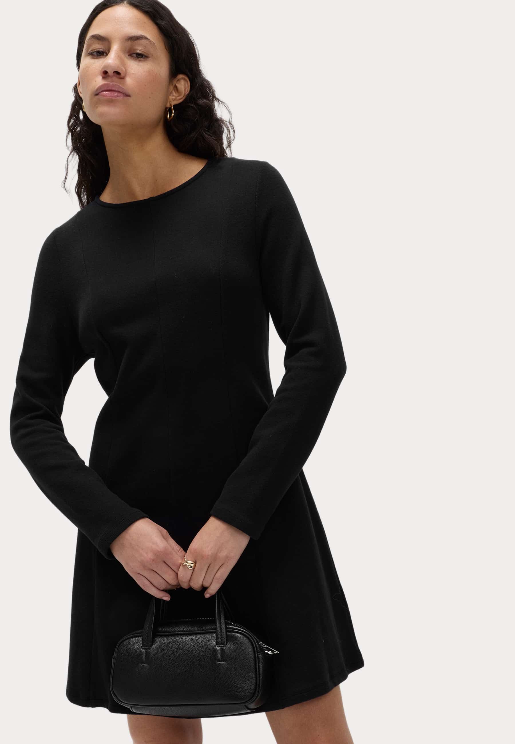Robe maxi en jersey, coupe évasée, poches, décolleté rond et manches 3
