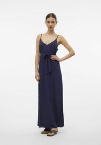 Vero Moda VMEASY LANGES - Vestito lungo - navy blazer