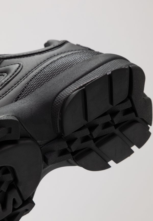 DISRUPTOR - Trainers4