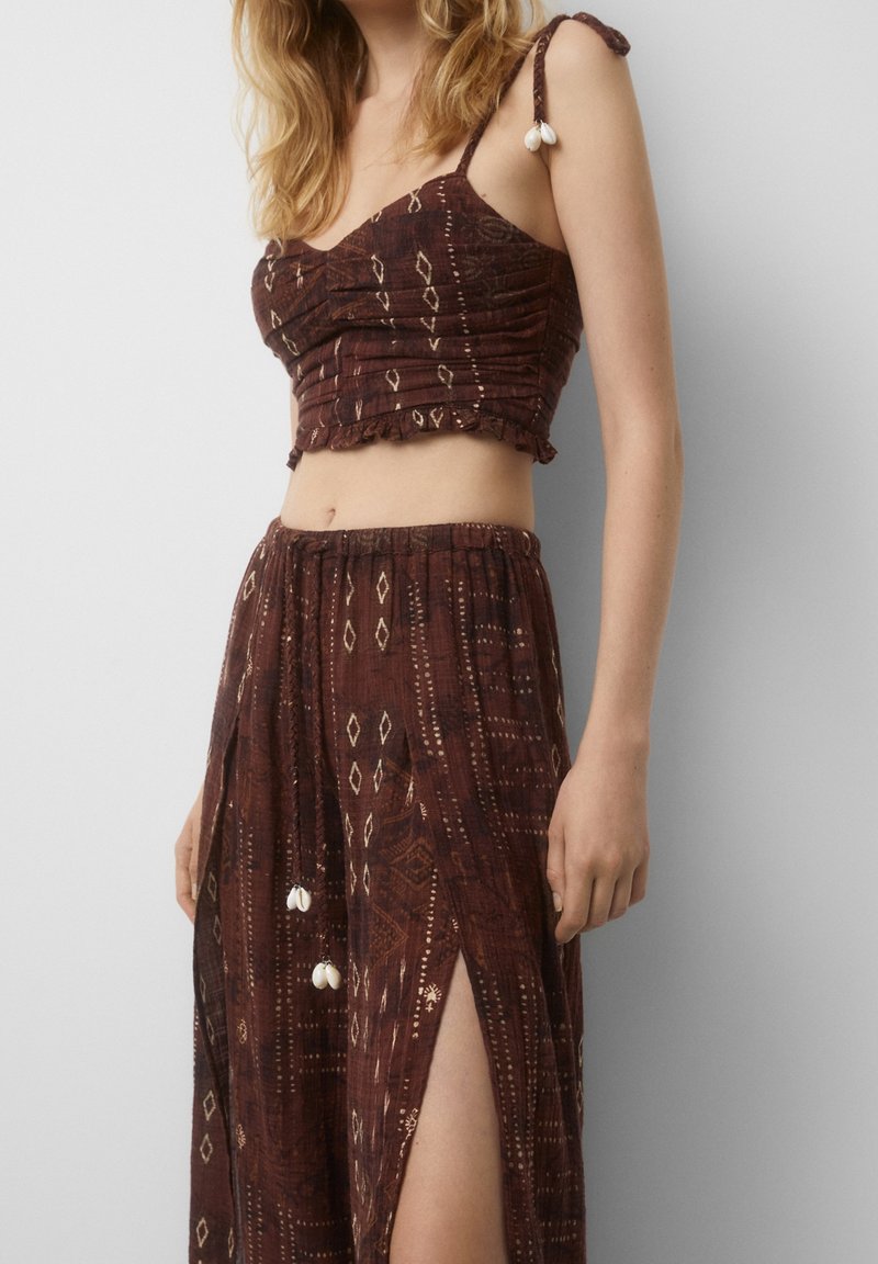 PULL&BEAR Pantalones brown/marrón (Segunda mano)