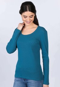 Türkise Langarm-T-Shirt mit Rundhalsausschnitt, strukturierter Stoff mit einem dezenten Rautenmuster, figurbetonter Schnitt und weichem Finish.