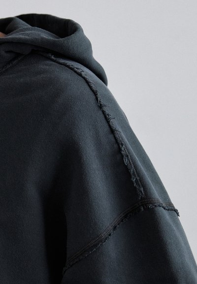 MM6 Maison Margiela Camisola com fecho - black