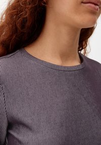 QS Langarmshirt - aubergine