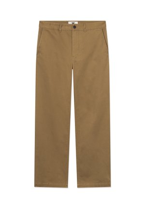 Chinos en coton marron avec une coupe droite, dotés de poches avant, d'une fermeture à bouton et d'une finition soignée. Le textile présente une texture lisse.