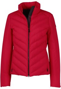 Chaqueta acolchada roja con cuello alto, acolchado en espiga diagonal y cierre de cremallera, con bolsillos laterales y forro interior negro.