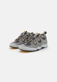 és TWO NINE 8 UNISEX - Skatová obuv - grey/navy/yellow