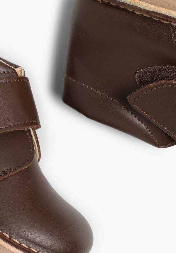 CON CINTA ADHESIVA – Stiefelette – marrón