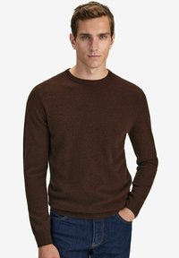 John Henric CLASSIC CREW NECK - Stickad tröja - dark brown