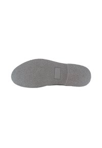 Suela de zapato gris con superficie de goma texturizada, que presenta un acento rectangular y un diseño de punta redondeada. Borde suave con ligera curvatura en el talón.