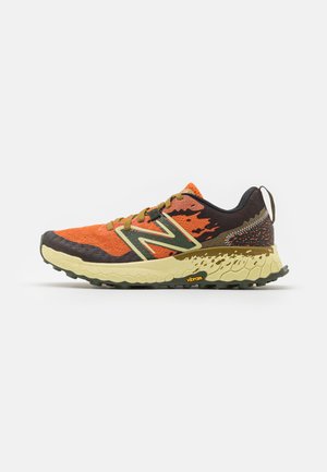 New Balance FRESH FOAM X HIERRO V7 - Trail running shoes - cayenne
