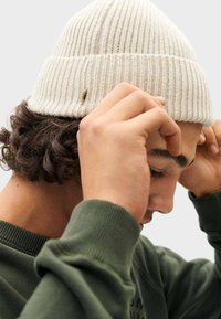 Thinking Mu AMOR UNISEX - Mütze - ivory