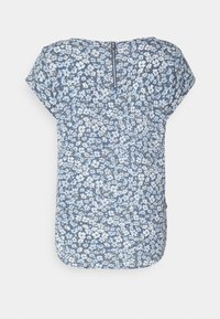 Short-sleeve blouse in a blue floral pattern with white flowers, featuring a rounded neckline and a back zip closure.