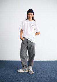 Dickies MONTROSS TEE  - T-shirt estampada - white