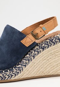 TOMS Sandaletter - dark blue