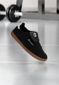 Επιλέχθηκε, black/white