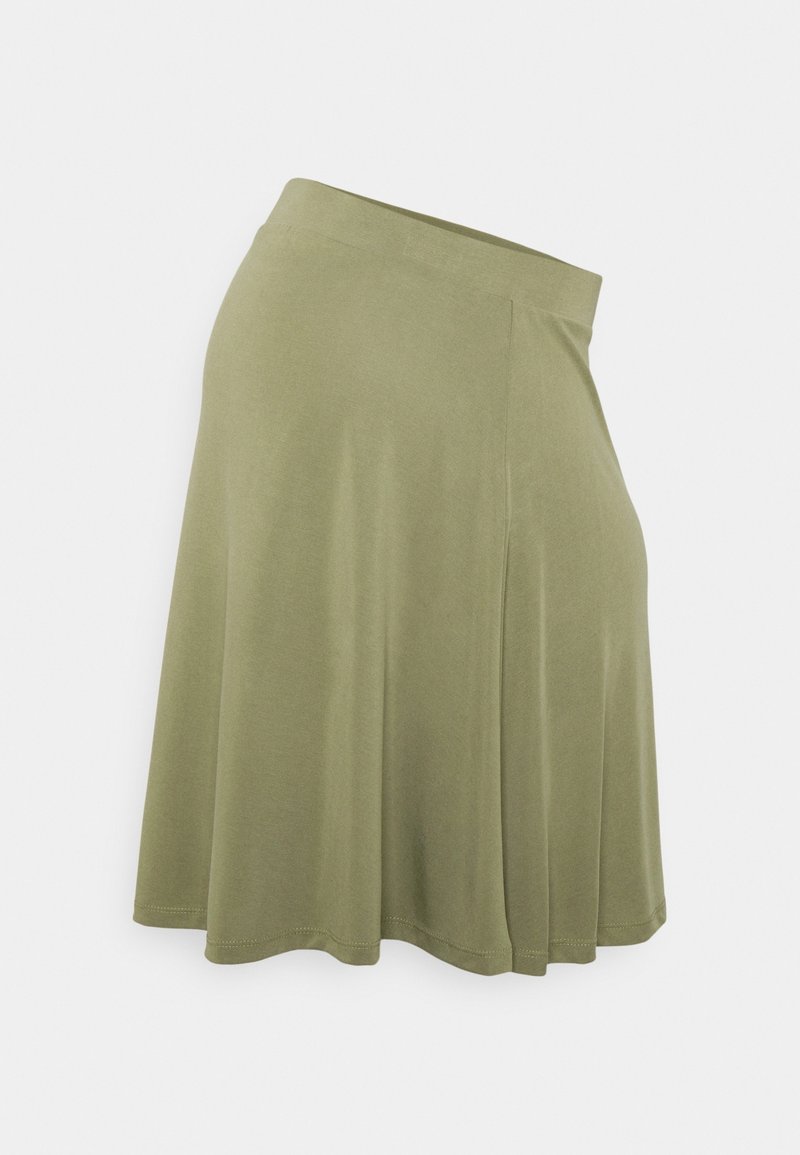 Jupe longueur genou vert olive clair en tissu doux avec silhouette trapèze sur fond blanc uni.