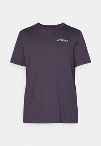 Pánske tričko s krátkym rukávom z tmavo fialovej tkaniny, s svetlomodrým logom TERREX na ľavej hrudi. Okrúhly výstrih, hladká textúra.