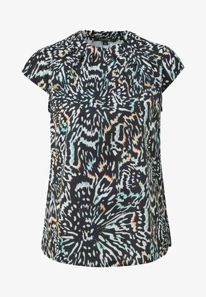 Blusa negra de manga corta con un patrón abstracto multicolor de alas de mariposa y pliegues sutiles cerca del escote redondo.