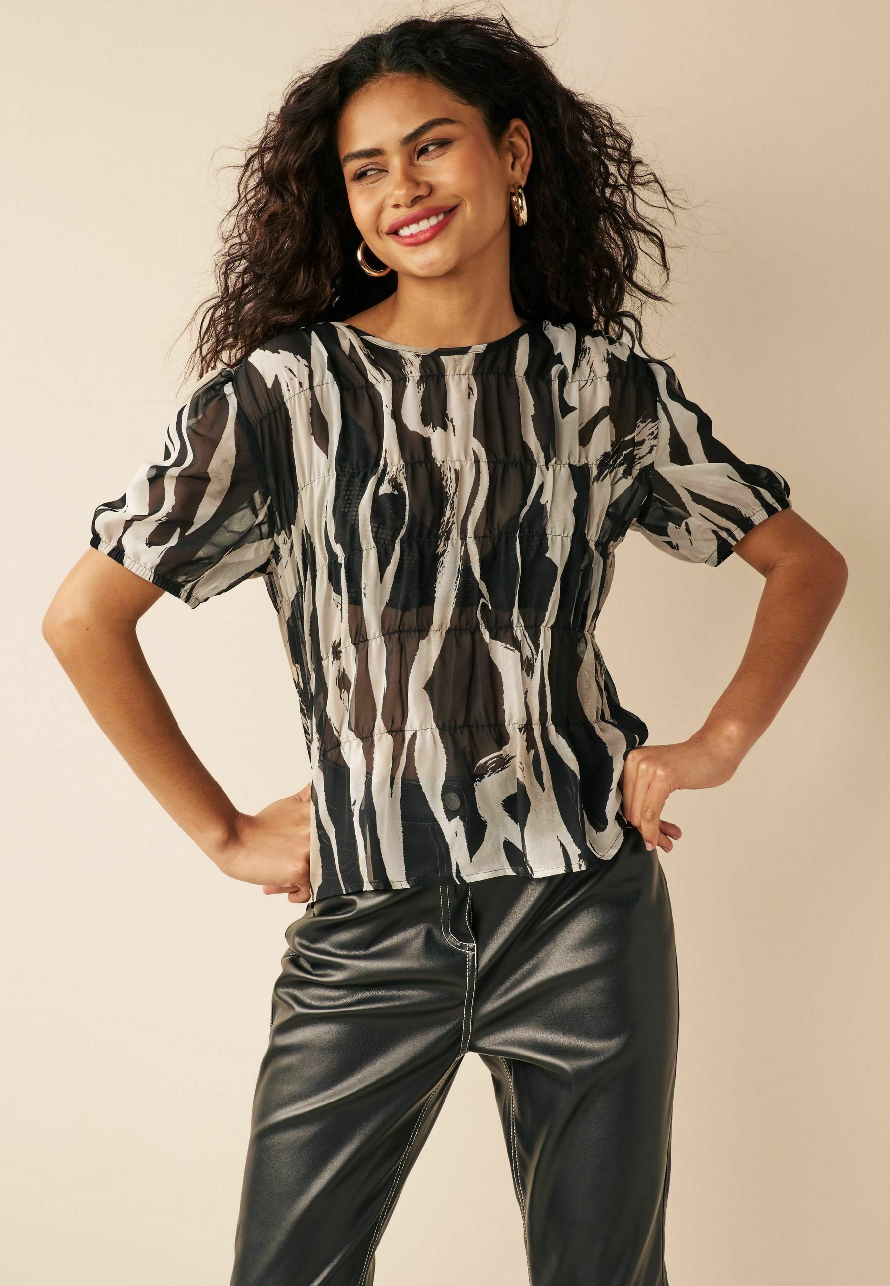 Doudoune NEXT Gris Clair - Taille 8, Occasion En Très Bon état, Style Puffer Jacket
