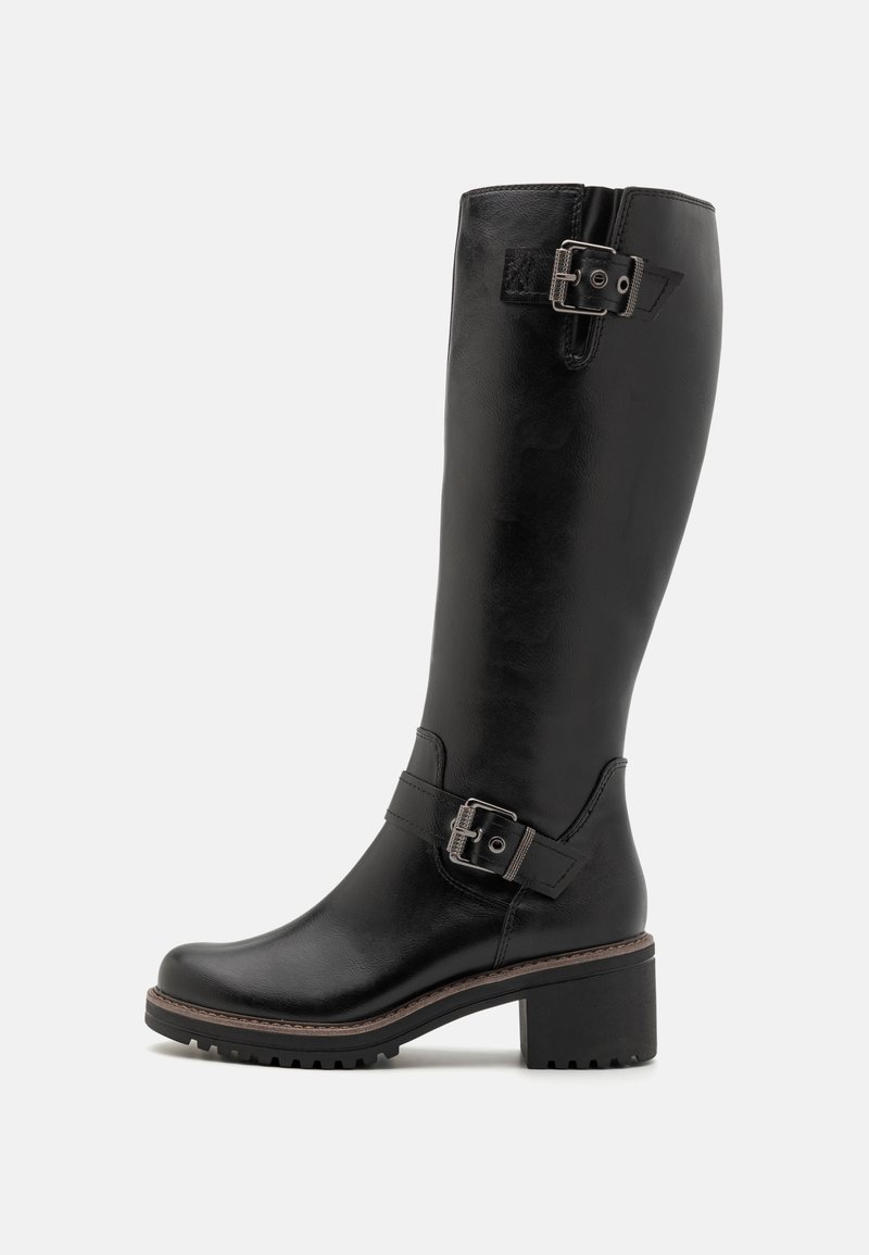 Zwarte leren kniehoge laarzen met een ronde neus, blokhak en gespaccenten. Gladde textuur met een lichte glans en profielzool.