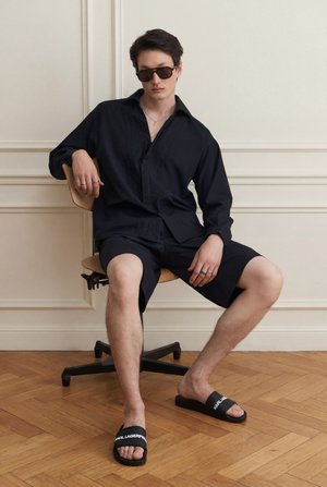 KARL LAGERFELD, KONDO II LONG LOGO SLIDE - Ciabattine - black